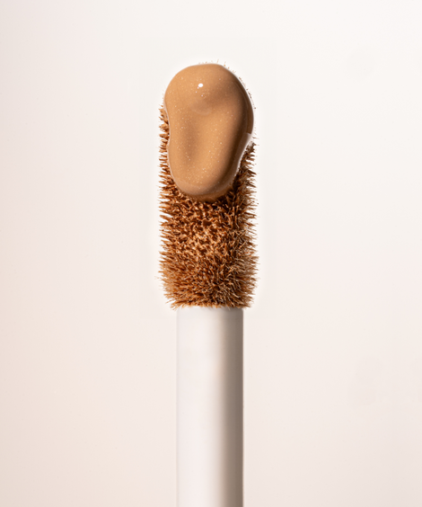 Brightening Concealer | Medium Foundation Brush