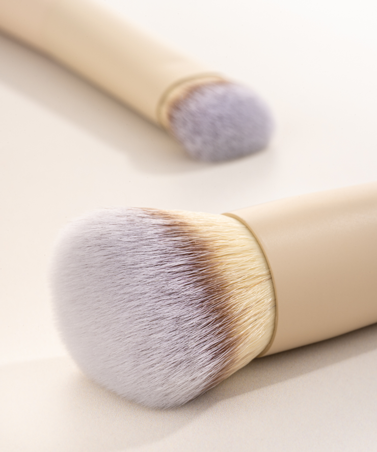 Glowy Face Bundle Foundation Brush