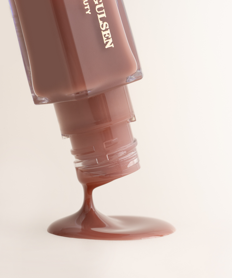 Lip Oil | Bella Foundation Brush