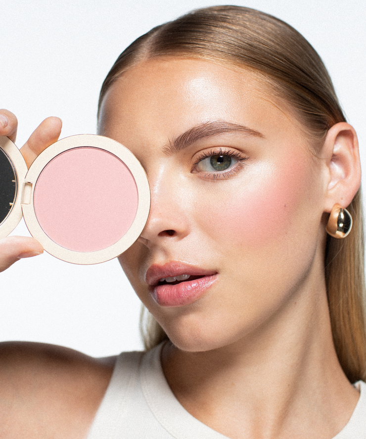 Make Me Blush | Chi Chi Foundation Brush