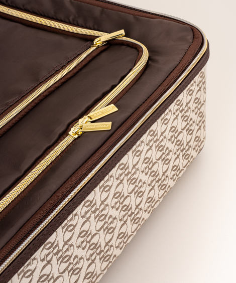 OGB Voyager Foundation Brush