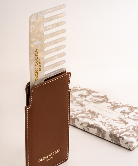 Monaco Comb With Holder Foundation Brush