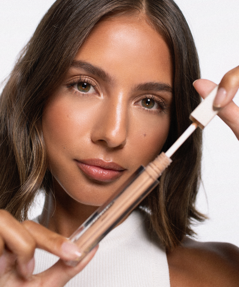 Brightening Concealer | Medium Foundation Brush