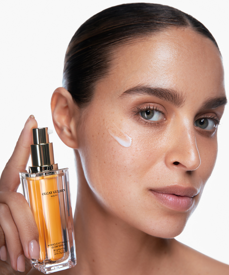 Miracle Vitamin C Glow Serum Foundation Brush