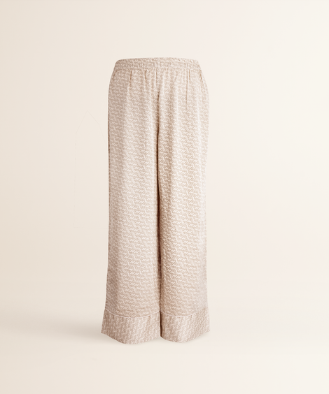 OGB Satin Pyjama Set Foundation Brush