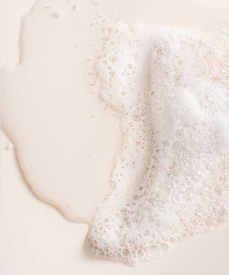 Wonder Lotion-to-Foam Cleanser Foundation Brush